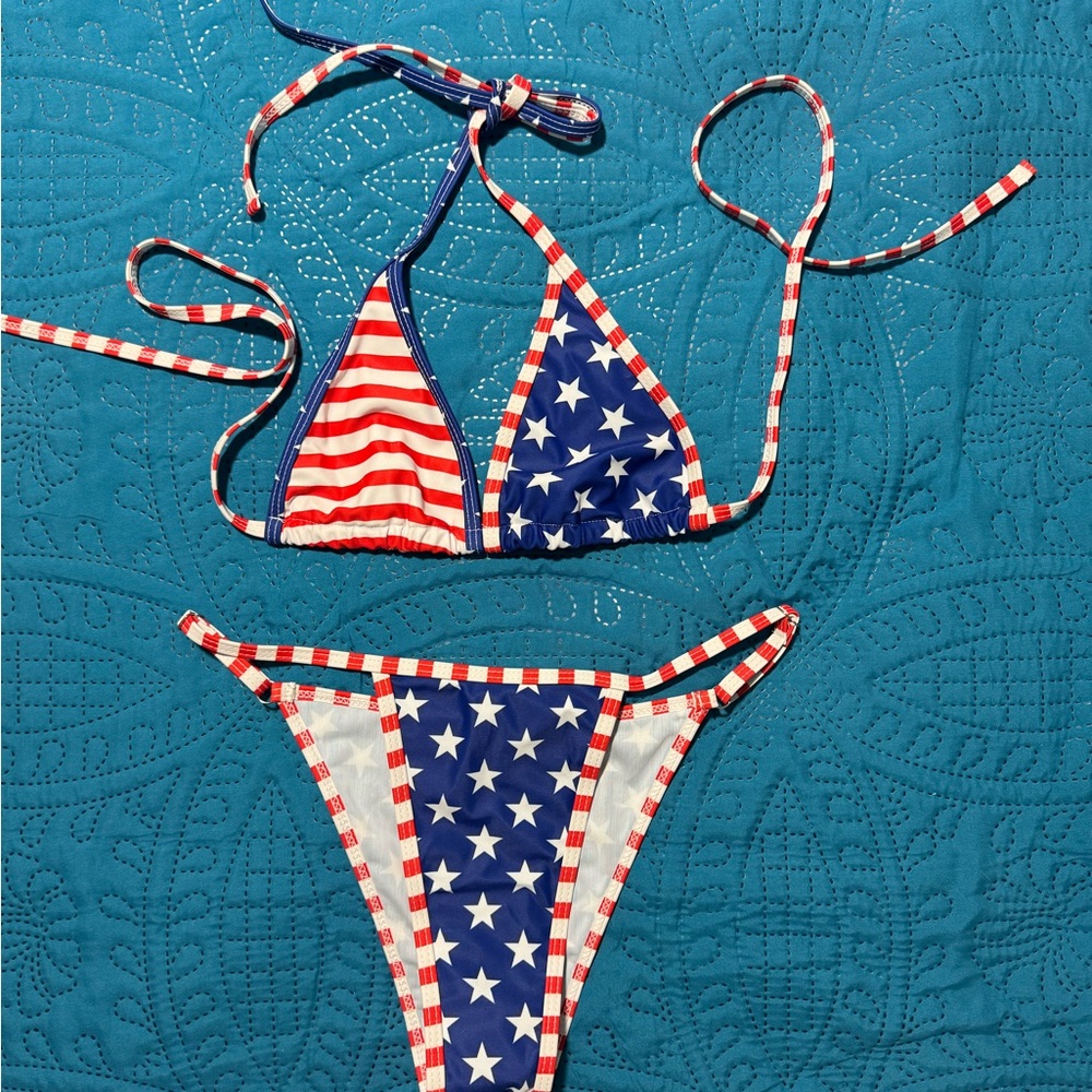 Star-Spangled Bikini Set - Picture 2 of 4